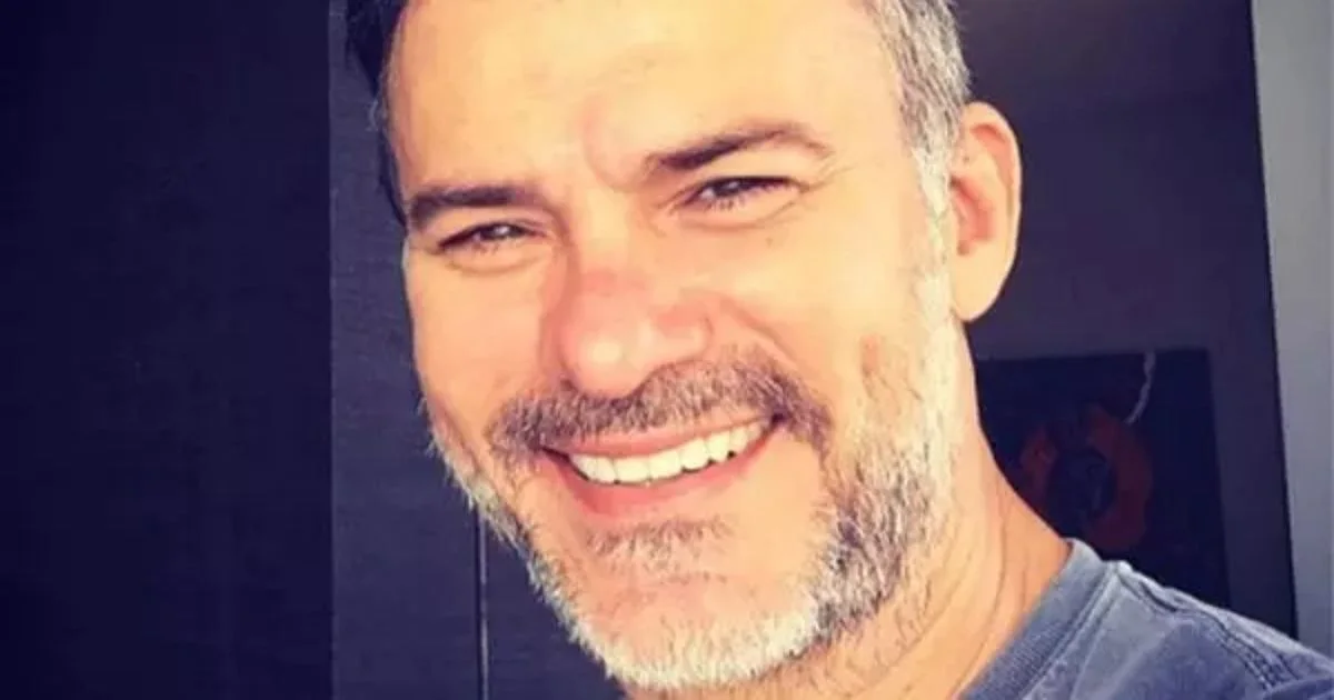 Lembra dele? Ex-galã da Globo vive fora do Brasil e se dedica ao artesanato