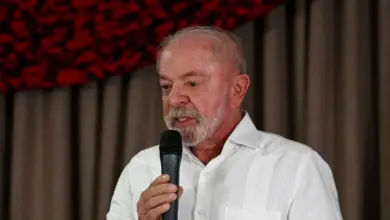 Lula confirma nova postura para o 2º turno e mira debate com Flávio