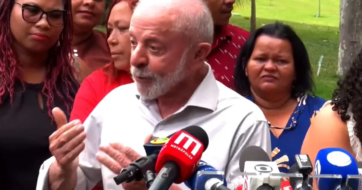 Lula critica atuação do presidente do TSE após decisão sobre canal ligado a André Janones