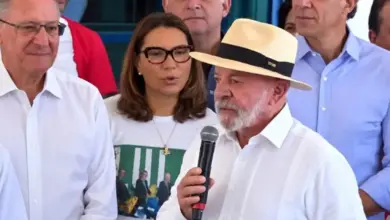 Lula sobe o tom, classifica passado dos Bolsonaro como tenebroso e dispara contra Flávio: Prepare-se