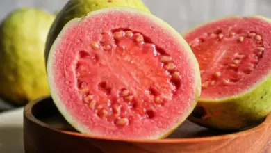 Médicos revelam o que comer goiaba pode causar no organismo