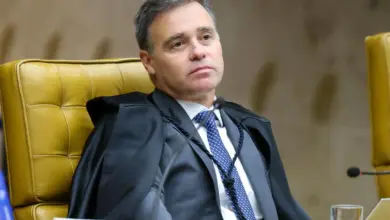 Mendonça impõe restrição à campanha de Lula após publicação sobre Flávio Bolsonaro