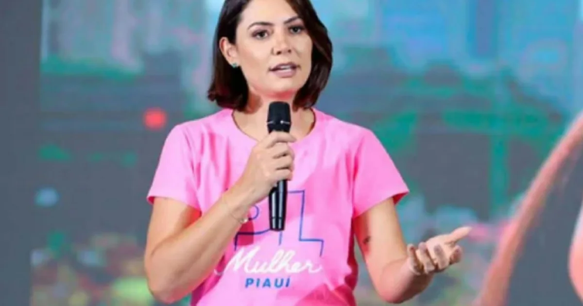 Michelle Bolsonaro revela reação de Jair Bolsonaro nos bastidores