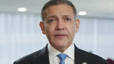 Ministro Nunes Marques manda excluir canal do 'Exército de Lula' no Whatsapp
