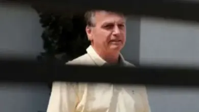 Moraes determina intimação de Bolsonaro após Receita abrir auto de infração no caso das joias sauditas