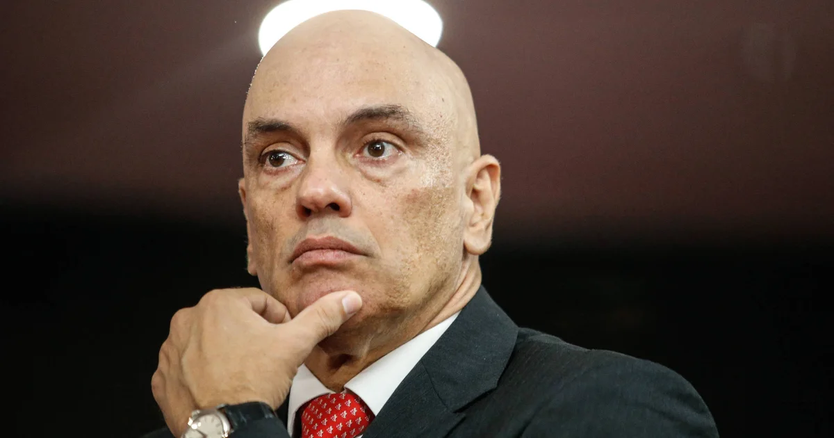 Moraes manda prender Eduardo Bolsonaro, cancela passaportes e decisão amplia novo embate com aliados do ex-presidente