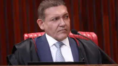 Nunes Marques decide sobre vaga de Zanin no TSE após cobrança do gabinete