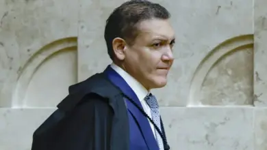 Nunes Marques deve movimentar caso de Bolsonaro depois da disputa eleitoral