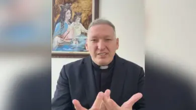 Padre Marcelo Rossi faz gesto durante vídeo e chama atenção nas redes sociais
