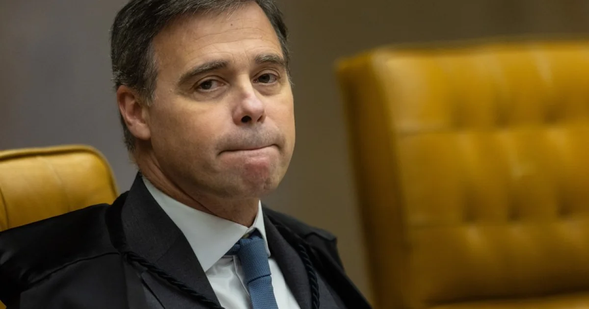 Pedido de Flávio chega ao TSE, e Mendonça toma decisão