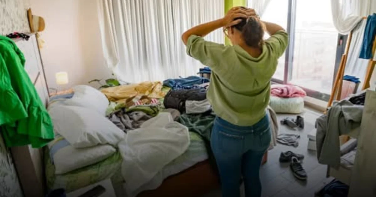 Pessoas que acumulam objetos não vivem na bagunça por opção: entenda o que esse comportamento pode revelar