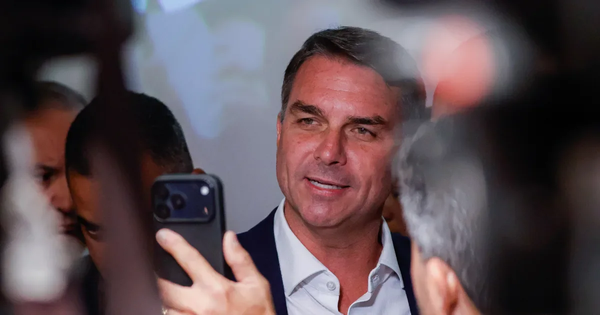 Polymarket mostra Flávio com 86%, mas site fica inacessível no Brasil; entenda o que aconteceu