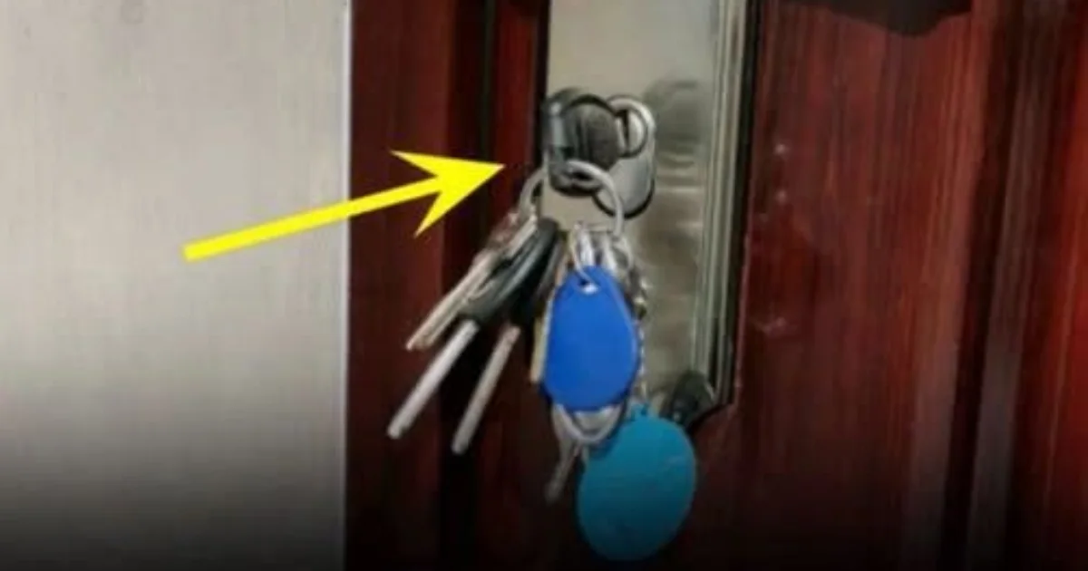 Por que você deve colocar a chave na porta antes de ir para a cama
