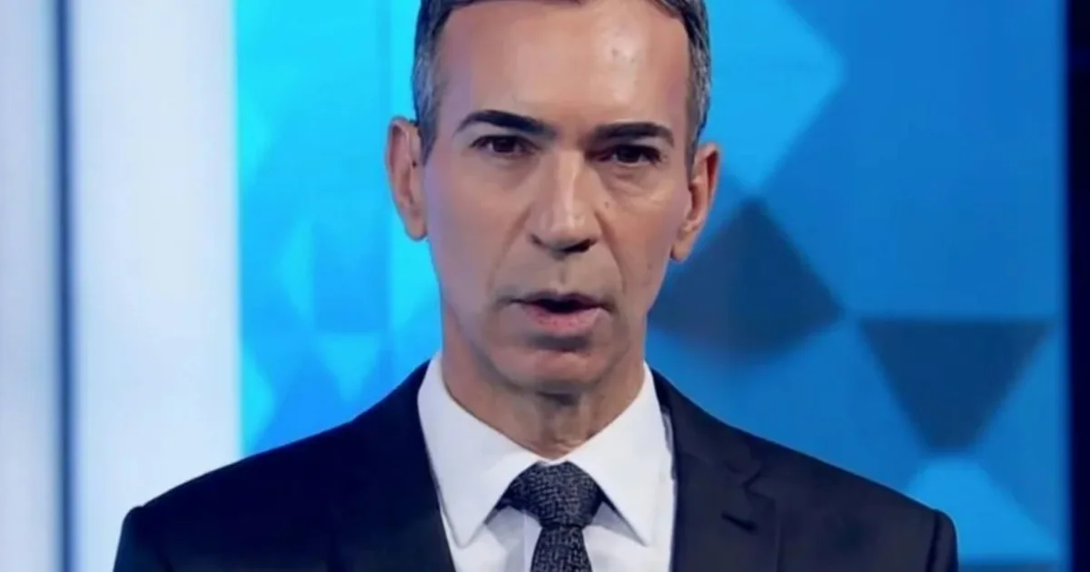 Postura de César Tralli durante apuração eleitoral chama atenção