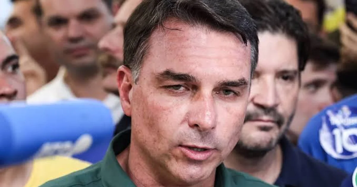 TSE define o que acontecerá com propaganda de Flávio após problema técnico