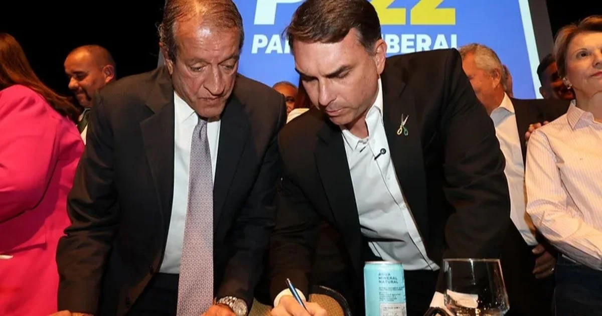 Valdemar admite possibilidade de nova articulação política sob Flávio Bolsonaro