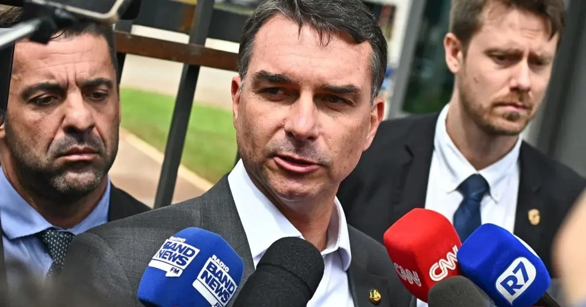 Vitória de Flávio Bolsonaro poderia afetar o cinema brasileiro, avalia Variety